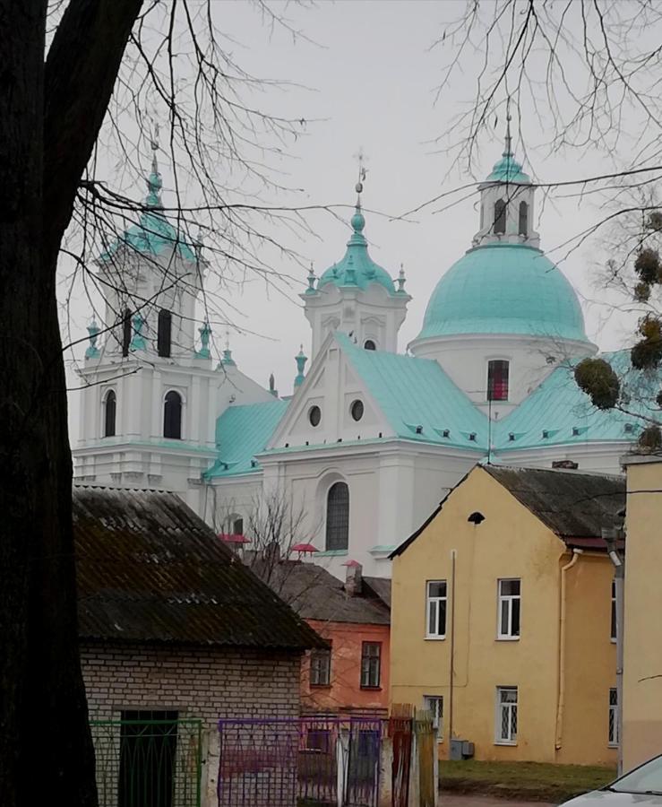 Vydatny Adpachynak Appartamento Grodno Esterno foto